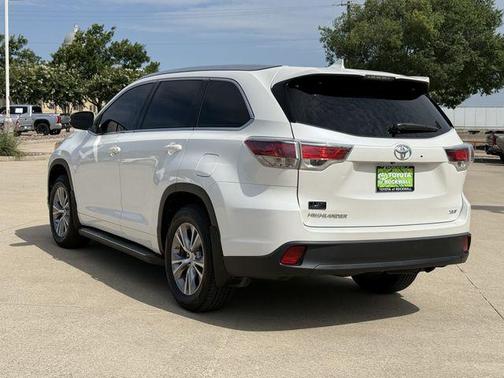 Blizzard Pearl 2015 Toyota Highlander XLE