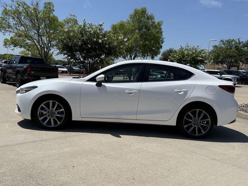 Snowflake White Pearl Mica 2018 Mazda Mazda3 Grand Touring
