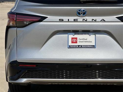 2024 Toyota Sienna XSE 7 Passenger