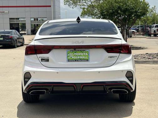 Snow White Pearl 2023 Kia Forte GT
