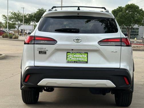 Pearl 2026 Toyota Corolla Cross XLE