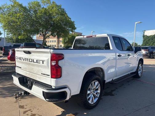 Summit White 2024 Chevrolet Silverado 1500 Custom