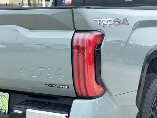 2025 Toyota Tundra Hybrid 1794 Edition