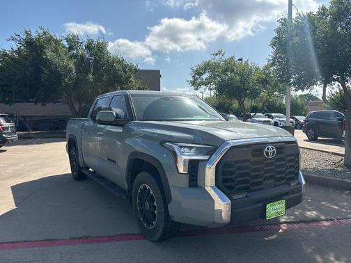 2022 Toyota Tundra SR5