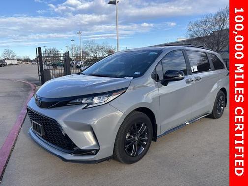 2025 Toyota Sienna XSE 7 Passenger