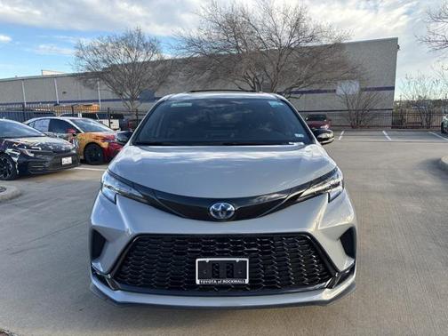 2025 Toyota Sienna XSE 7 Passenger