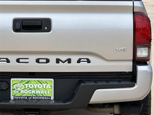 2022 Toyota Tacoma SR