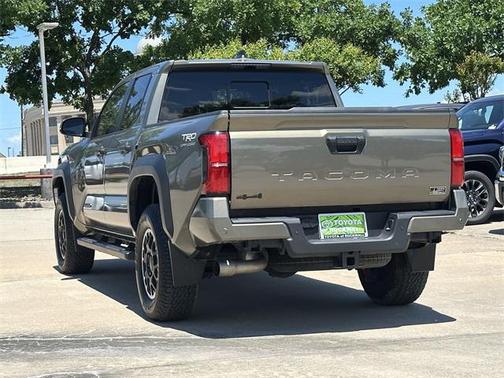 2024 Toyota Tacoma TRD Off-Road