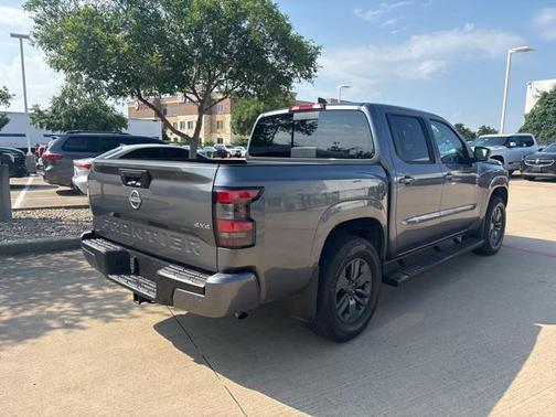 2025 Nissan Frontier SV