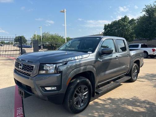 2025 Nissan Frontier SV