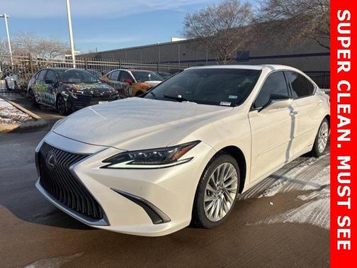 2021 Lexus ES 300h Luxury