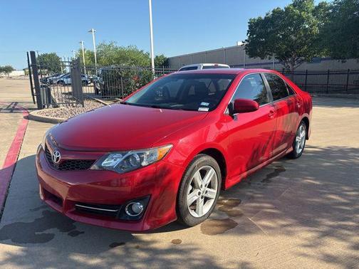 Barcelona Red Metallic 2012 Toyota Camry SE