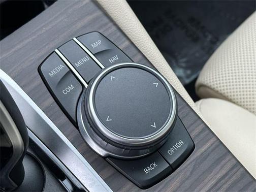 2021 BMW 530 530i