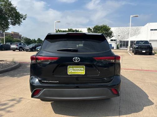 2021 Toyota Highlander L