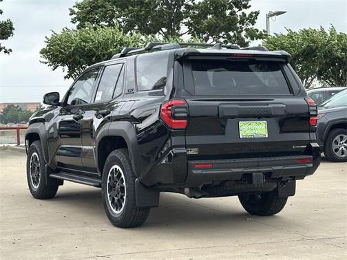 2025 Toyota 4Runner TRD Off Road