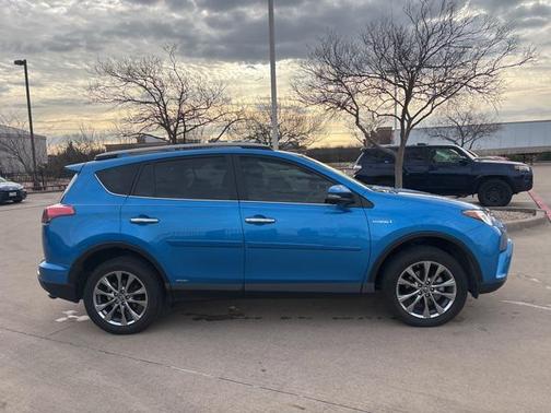 2017 Toyota RAV4 Hybrid Limited