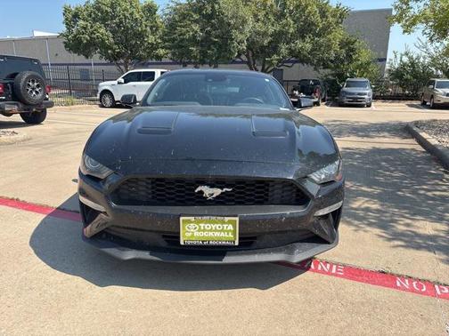 2022 Ford Mustang EcoBoost Premium