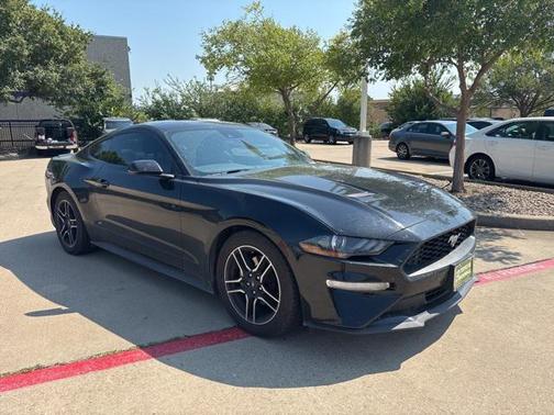 2022 Ford Mustang EcoBoost Premium