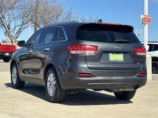 2018 Kia Sorento LX