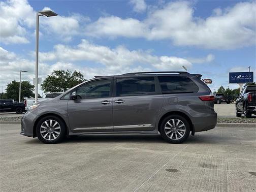 2020 Toyota Sienna Limited