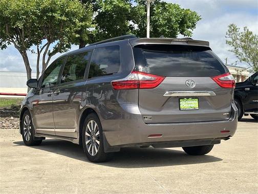 2020 Toyota Sienna Limited