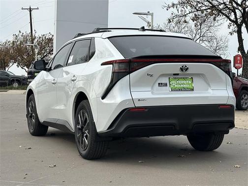 2026 Toyota bZ XLE Plus