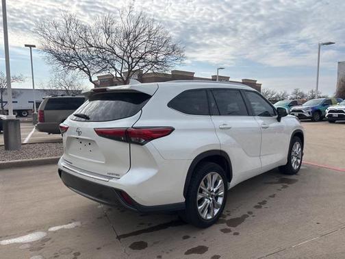 2021 Toyota Highlander Limited
