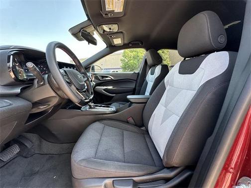 2025 Chevrolet Trax FWD 1RS