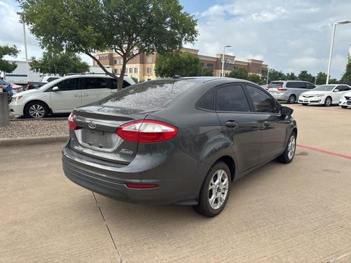 2016 Ford Fiesta SE