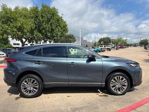 Coastal Gray 2022 Toyota Venza Limited