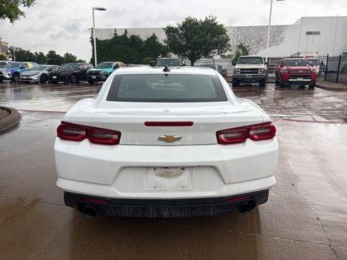 Summit White 2019 Chevrolet Camaro 1LT