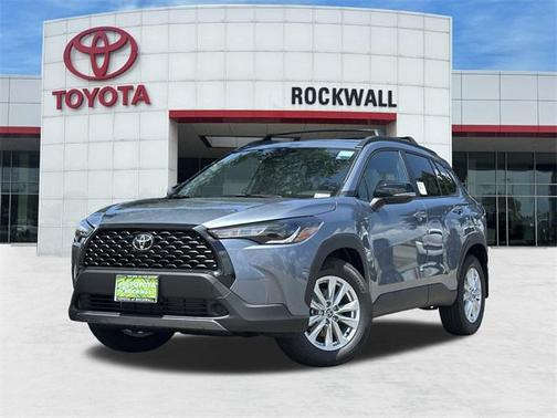 2025 Toyota Corolla Cross LE