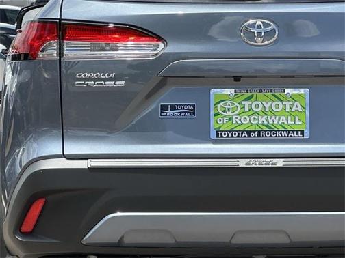 2025 Toyota Corolla Cross LE
