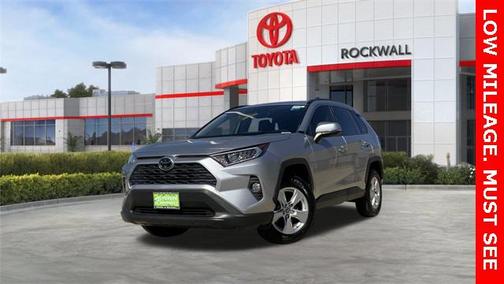 2020 Toyota RAV4 XLE