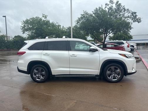 2019 Toyota Highlander Limited Platinum