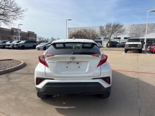 2020 Toyota C-HR XLE