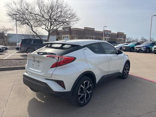 2020 Toyota C-HR XLE