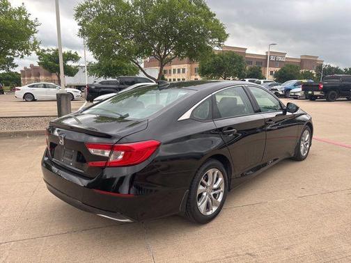 Crystal Black Pearl 2018 Honda Accord LX