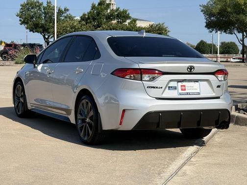 Classic Silver Metallic 2026 Toyota Corolla SE