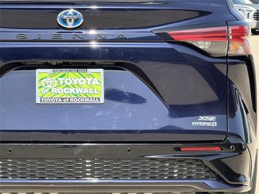 2023 Toyota Sienna XSE 7 Passenger