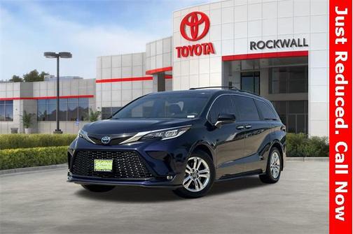 2023 Toyota Sienna XSE 7 Passenger
