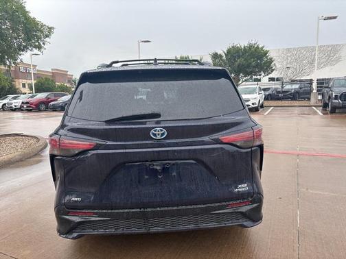 2023 Toyota Sienna XSE 7 Passenger