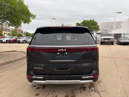 Panthera Metal 2023 Kia Carnival LX