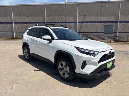 Ice 2025 Toyota RAV4 XLE