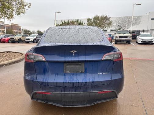2022 Tesla Model Y Long Range Dual Motor All-Wheel Drive