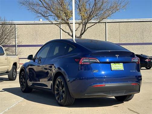 2022 Tesla Model Y Long Range Dual Motor All-Wheel Drive