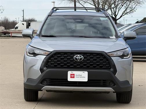 2024 Toyota Corolla Cross LE