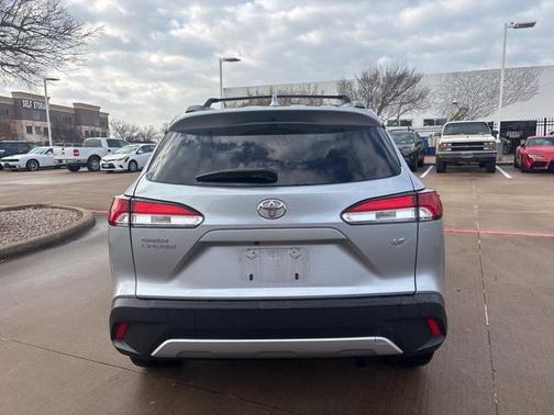 2024 Toyota Corolla Cross LE