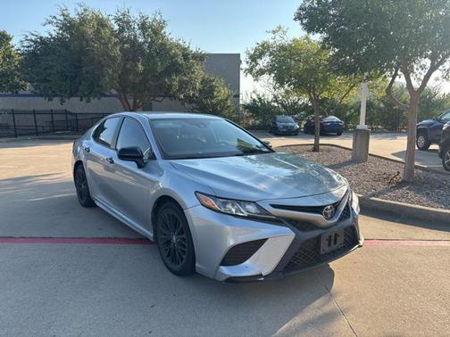 2019 Toyota Camry SE
