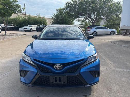 Blue Streak/Midnight Black Metallic 2019 Toyota Camry XSE
